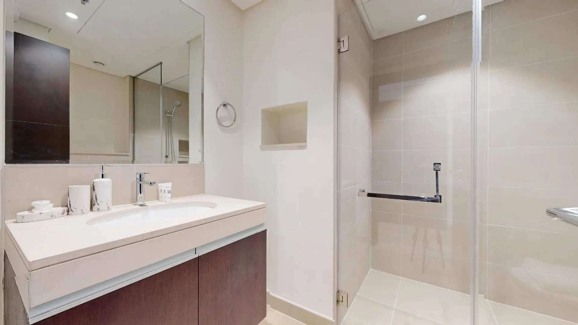 Primestay - Creek Residence North 3Br Plus Maids Dubaj 0*,  Spojené arabské emiráty